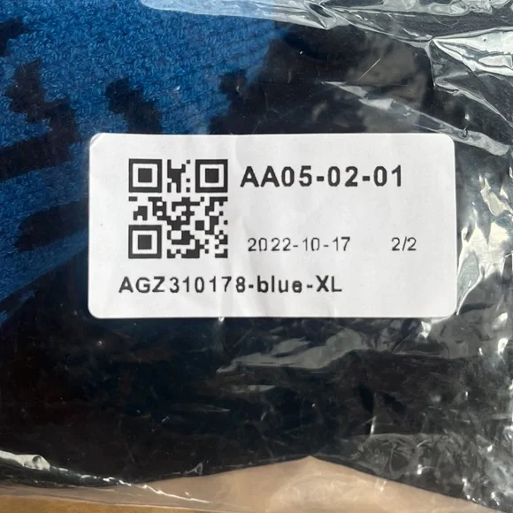 Alfred Eden brand new in the bag discontinued Van Gogh sweater